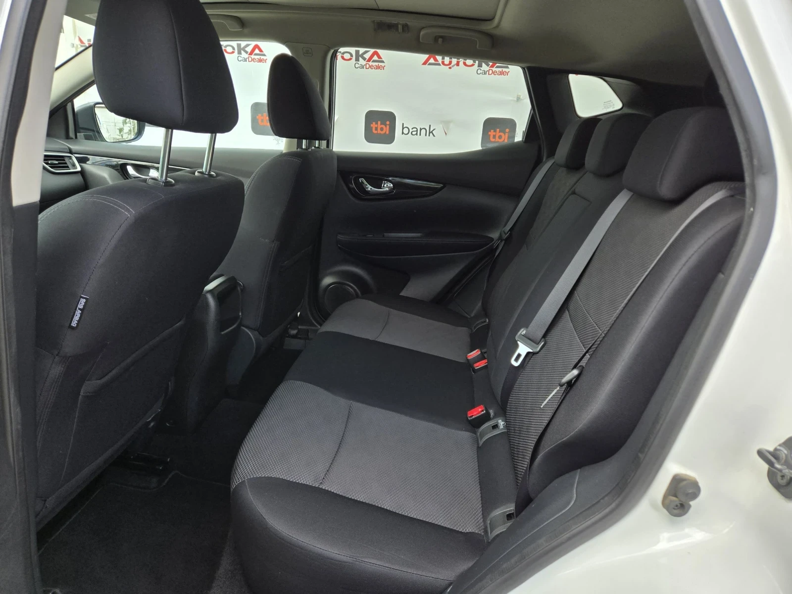 Nissan Qashqai 1.5DCI-110кс= 6сй= TEKNA= ПАНОРАМА= 360= KEYLESS, снимка 9 - Автомобили и джипове - 54416067