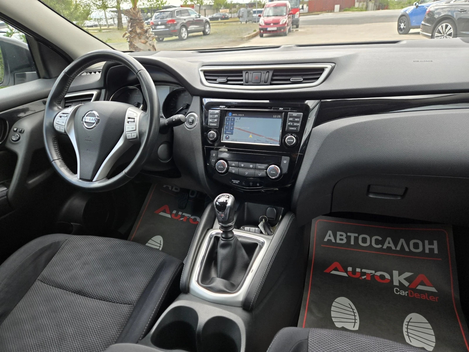 Nissan Qashqai 1.5DCI-110кс= 6сй= TEKNA= ПАНОРАМА= 360= KEYLESS, снимка 13 - Автомобили и джипове - 54416067