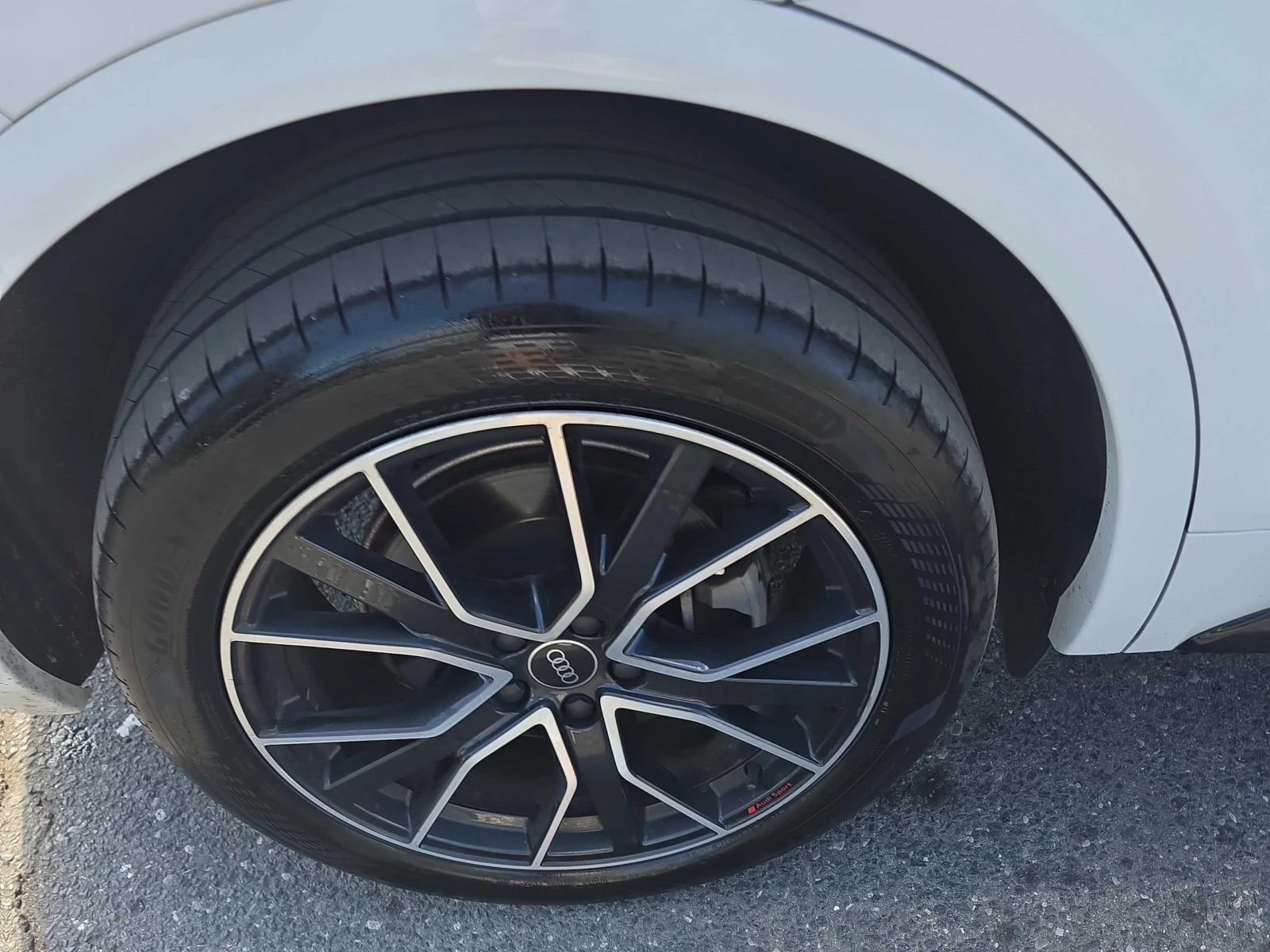 Audi Q5 * Progressiv * CARFAX * БЕЗ ПЪРВОНАЧАЛНА ВНОСКА, снимка 15 - Автомобили и джипове - 56056790