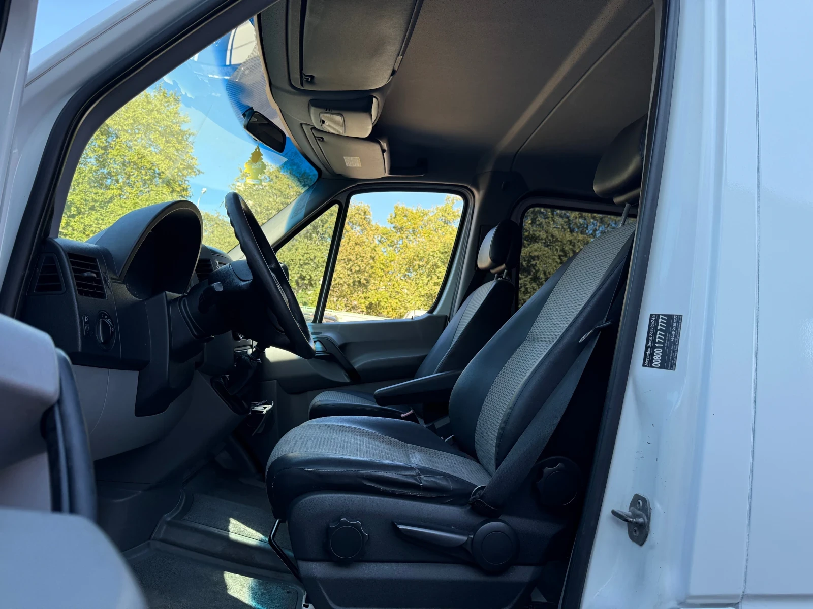 Mercedes-Benz Sprinter 311 8+ 1 - изображение 9
