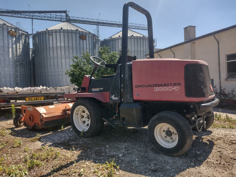 Специализирани машини Машини за лозя/овошки Тракторна косачка Toro Groundmaster 3000d, снимка 5 - Селскостопанска техника - 46414691