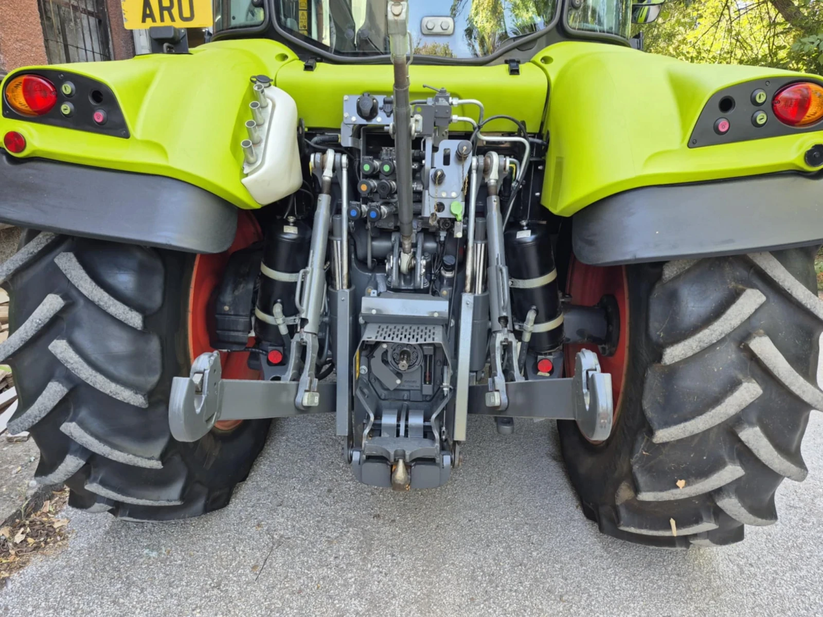 Трактор Claas ARION 420 - изображение 4