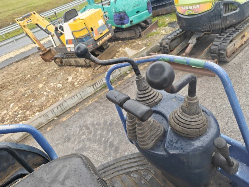 Багер Mitsubishi MM20CR  -2200 kg, снимка 4 - Индустриална техника - 53481549