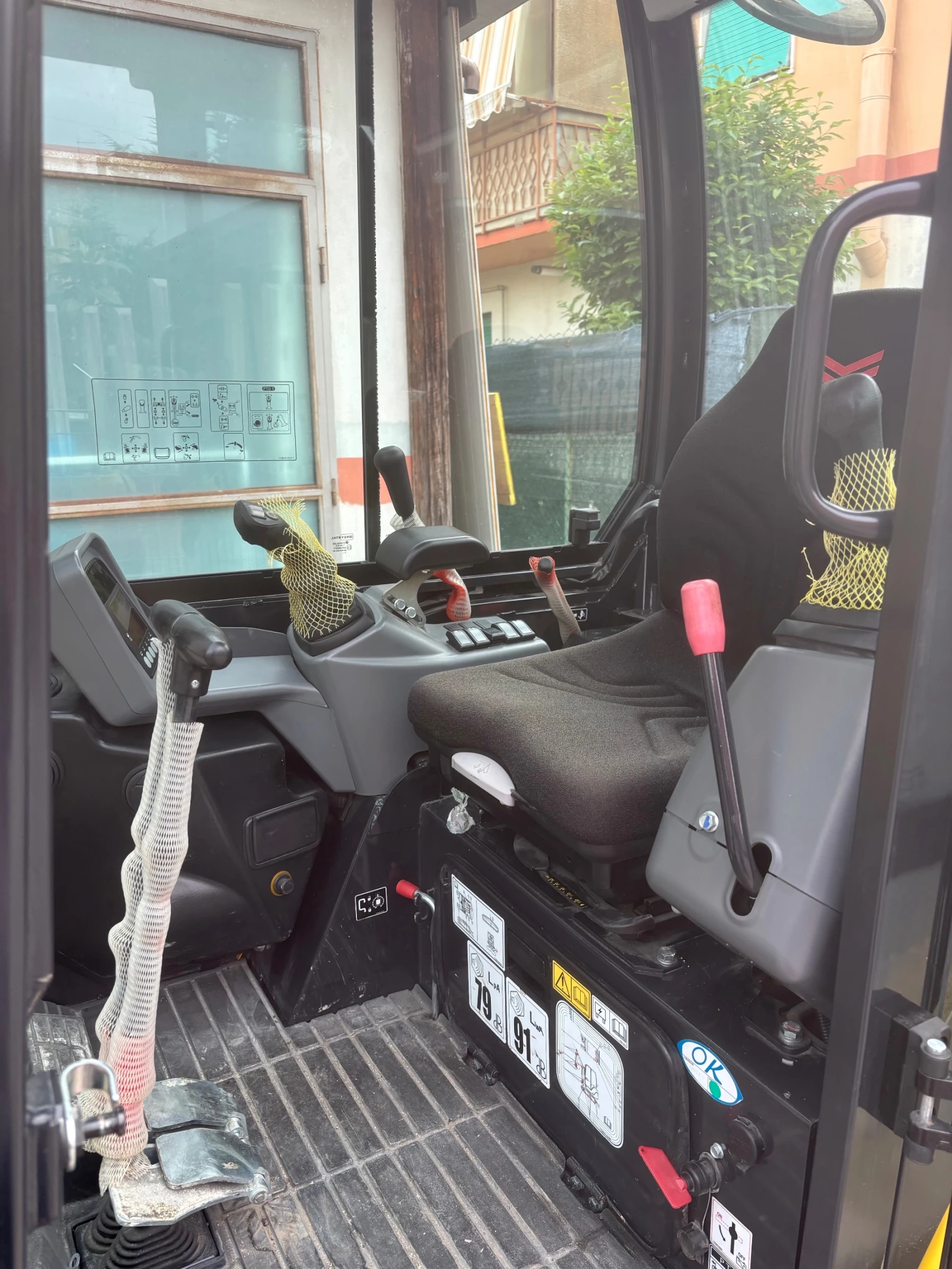 Багер Yanmar SV 18, снимка 10 - Индустриална техника - 54268504