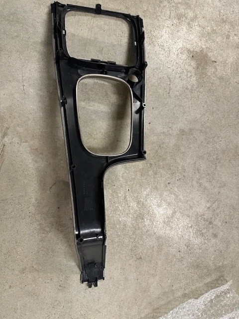 Капак за централна козола между предни седалки Volvo S70 / V70  1998 до 2000 г., снимка 2 - Части - 51423339