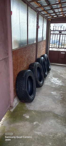 Гуми Зимни 225/65R17