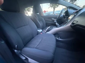 Toyota Auris 2.0/D-4D/126 к.с./ НАВИГАЦИЯ/KEYLESS GO, снимка 9