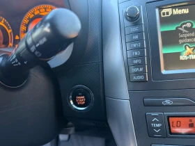 Toyota Auris 2.0/D-4D/126 к.с./ НАВИГАЦИЯ/KEYLESS GO, снимка 16