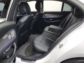 Mercedes-Benz E 300 Amg Line, снимка 11