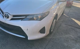 Toyota Auris 1.4 D, снимка 2