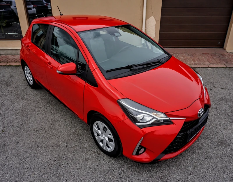 Toyota Yaris 1.0i ACTIVE, снимка 2 - Автомобили и джипове - 28699574