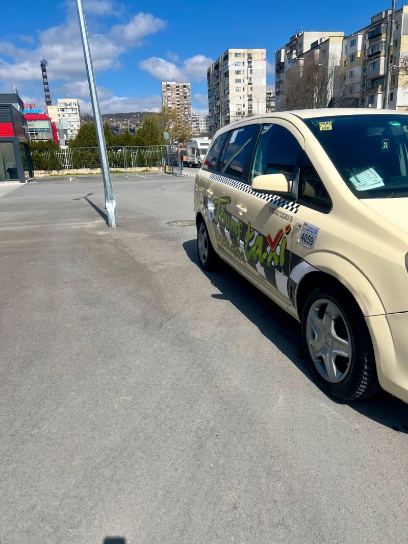 Opel Zafira, снимка 2 - Автомобили и джипове - 44893889
