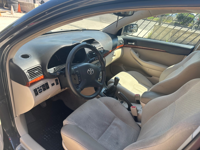 Toyota Avensis, снимка 4 - Автомобили и джипове - 46009998