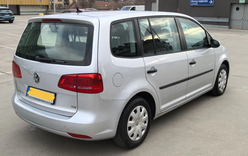 VW Touran, снимка 3 - Автомобили и джипове - 48997326