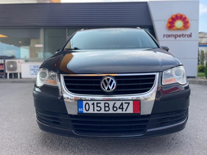 VW Touran 1.9tdi 6ск. , снимка 2 - Автомобили и джипове - 50727299