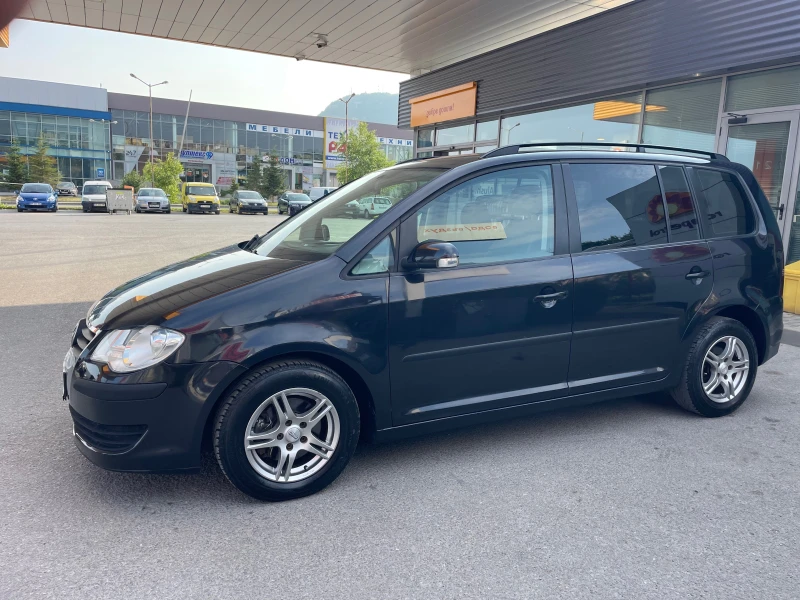 VW Touran 1.9tdi 6ск. , снимка 8 - Автомобили и джипове - 50727299