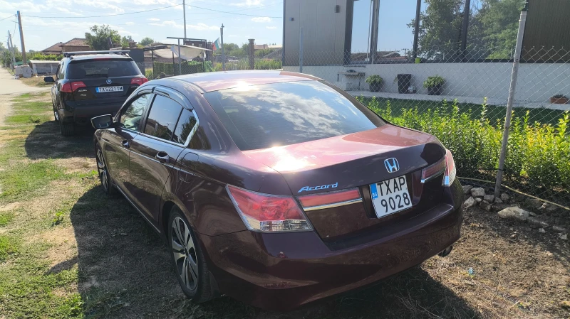 Honda Accord USA, снимка 8 - Автомобили и джипове - 52381549
