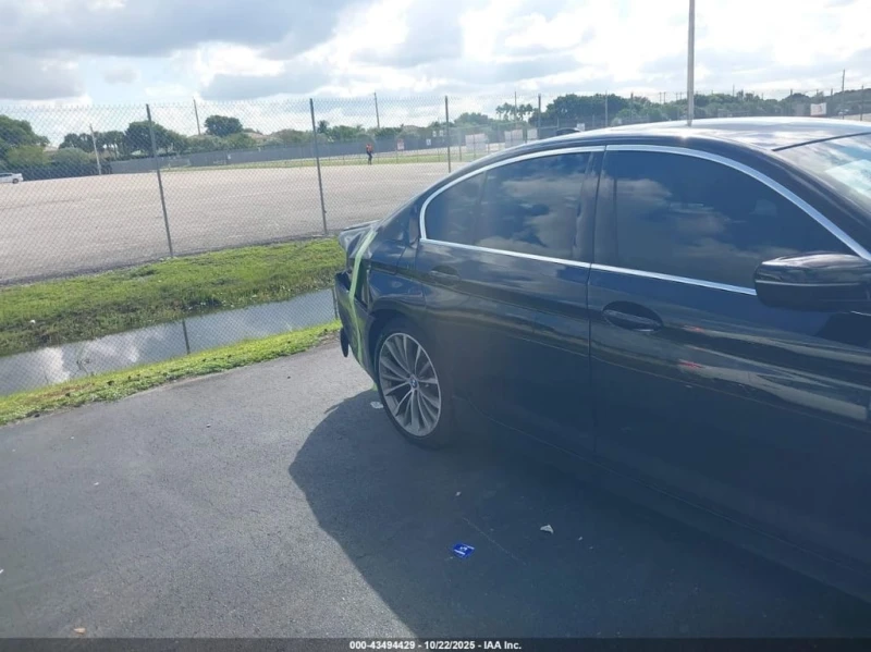 BMW 530 * CARFAX * БЕЗ ПЪРВОНАЧАЛНА ВНОСКА, снимка 6 - Автомобили и джипове - 52576407