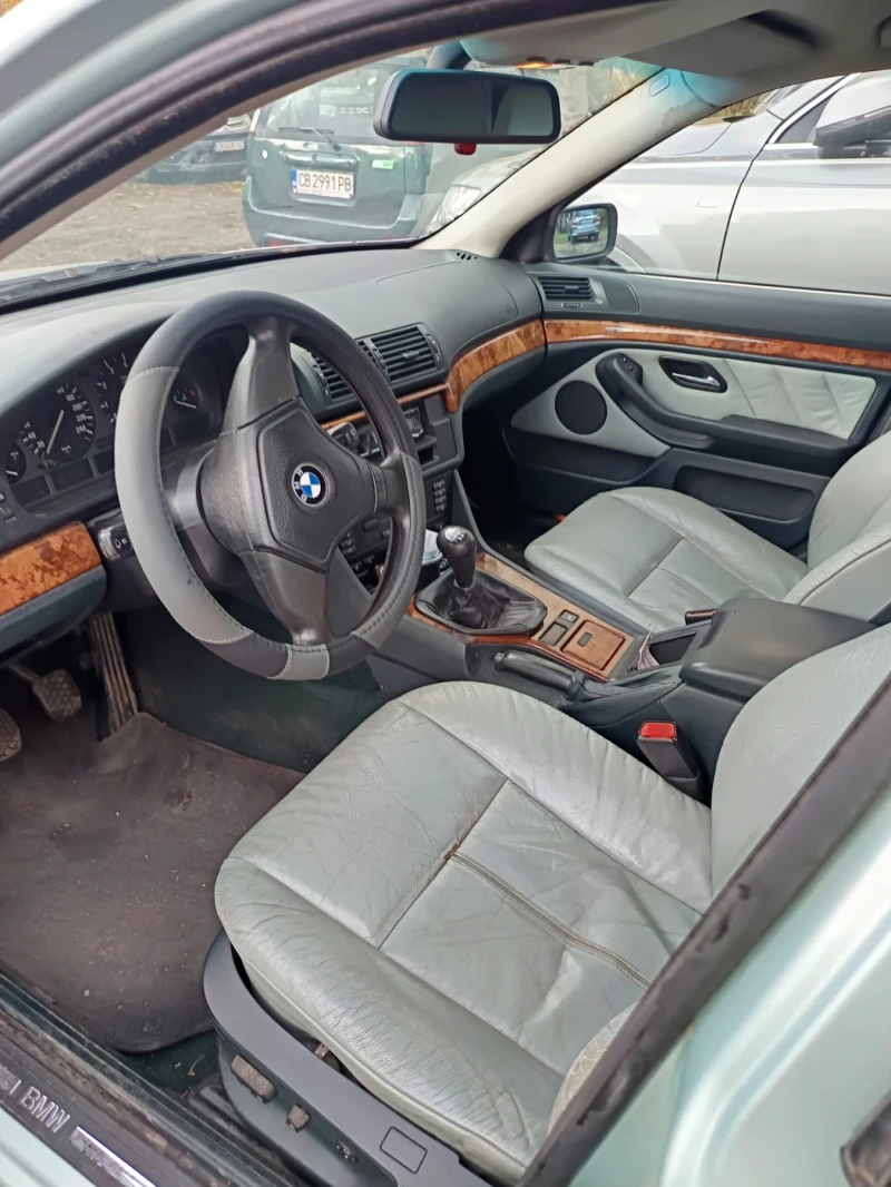 BMW 523, снимка 12 - Автомобили и джипове - 52611883