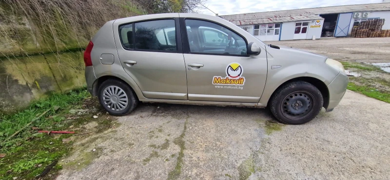 Dacia Sandero 1.4, снимка 3 - Автомобили и джипове - 52706999