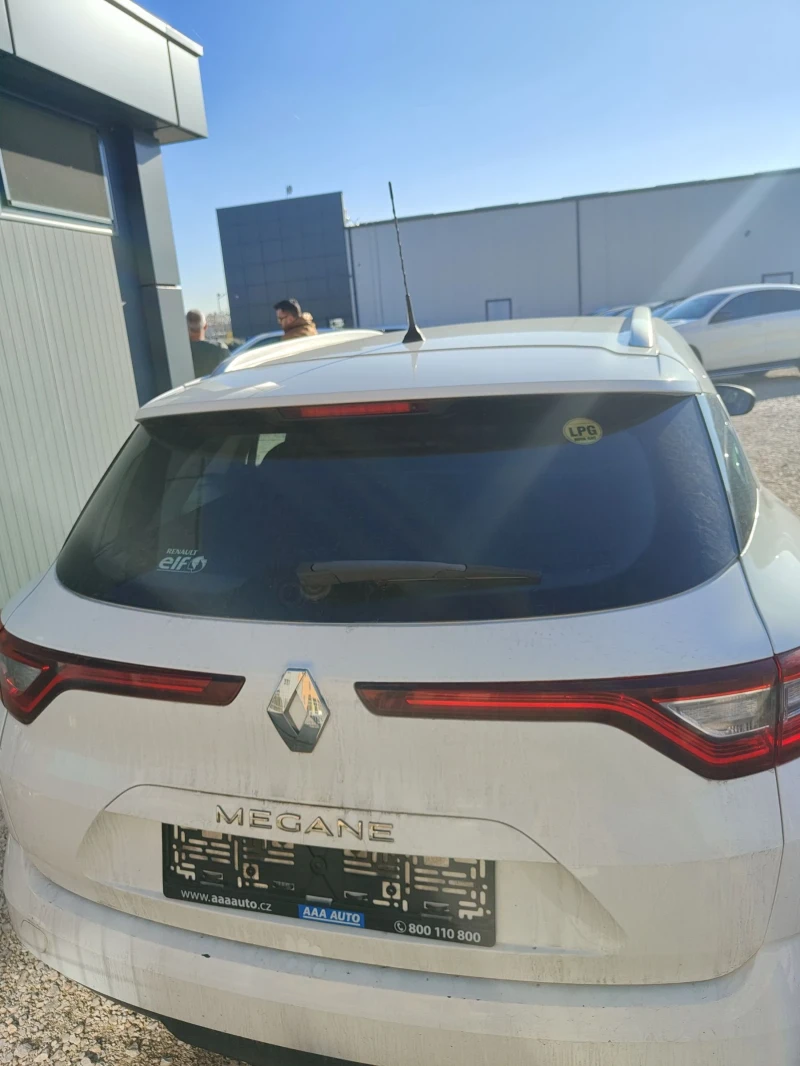 Renault Megane 1, 6 SCe ГАЗ, снимка 4 - Автомобили и джипове - 52814920