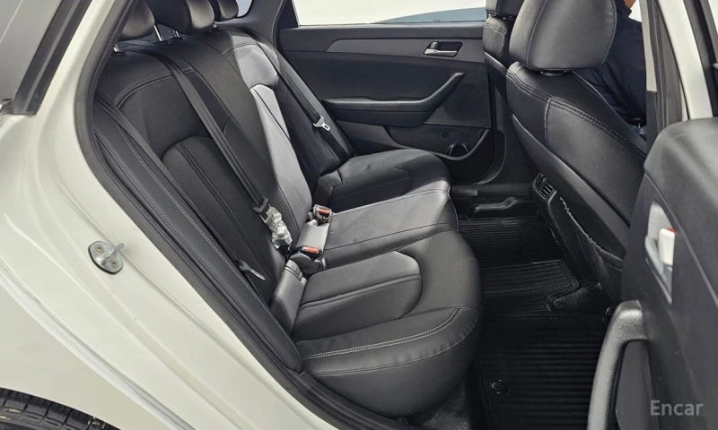 Hyundai Sonata, снимка 12 - Автомобили и джипове - 53143443