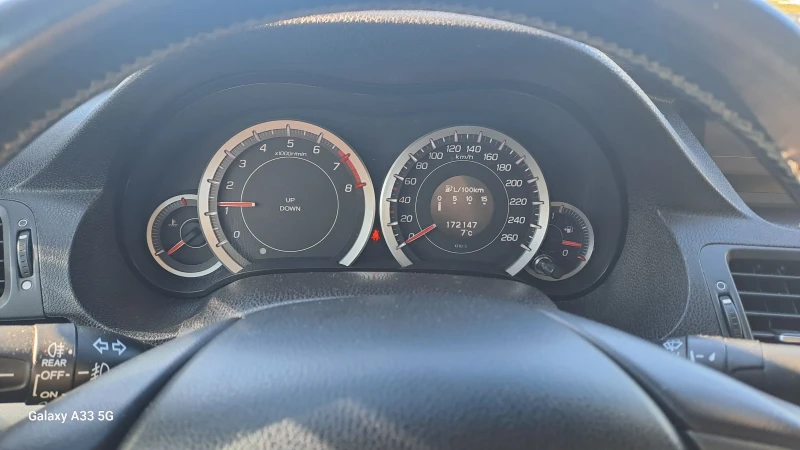 Honda Accord 8 2.0 156 kc(facelift), снимка 3 - Автомобили и джипове - 53528364