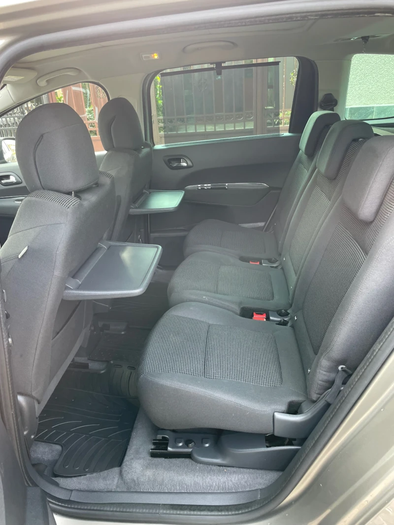 Peugeot 5008 1.6HDI* full* , снимка 15 - Автомобили и джипове - 53595535