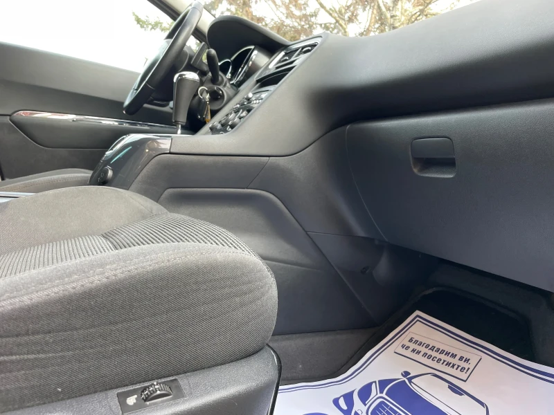 Peugeot 5008 1.6HDI* full* , снимка 16 - Автомобили и джипове - 53595535