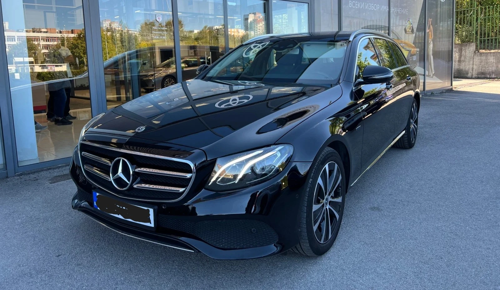 Mercedes-Benz E 300 DE, снимка 1