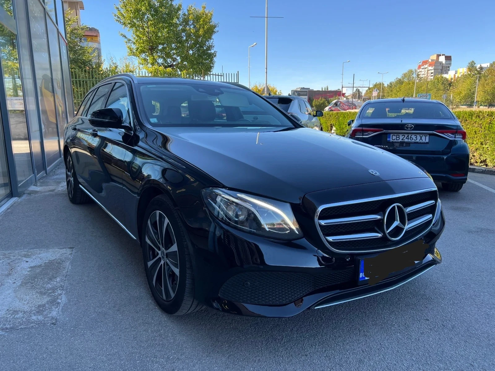 Mercedes-Benz E 300 DE - изображение 2