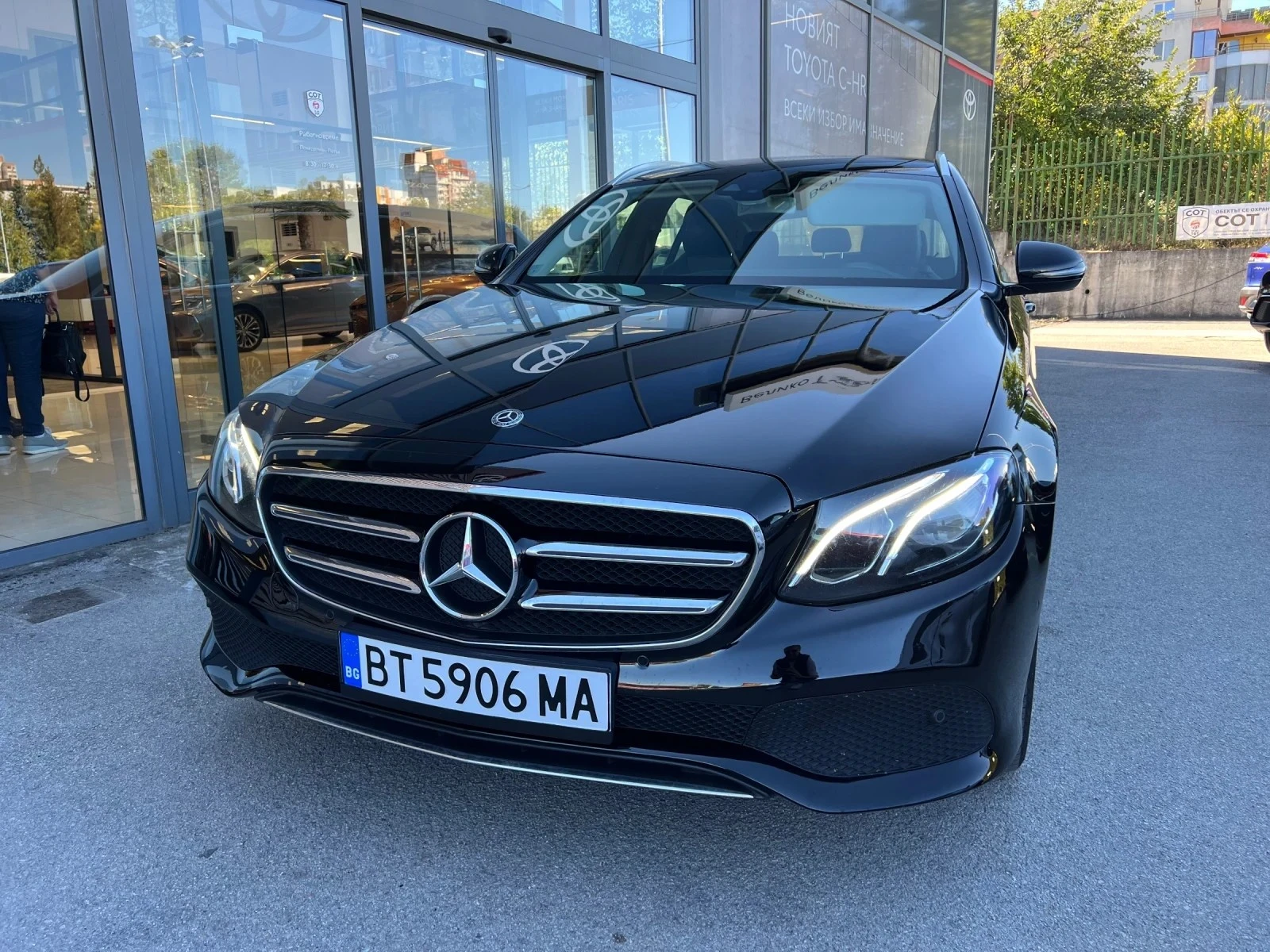 Mercedes-Benz E 300 DE - изображение 3