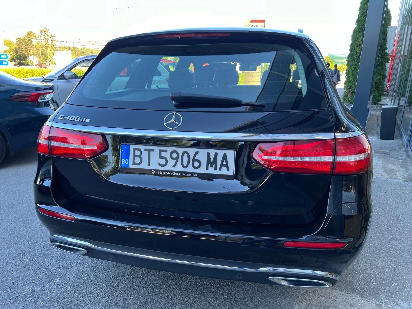 Mercedes-Benz E 300 DE - изображение 6