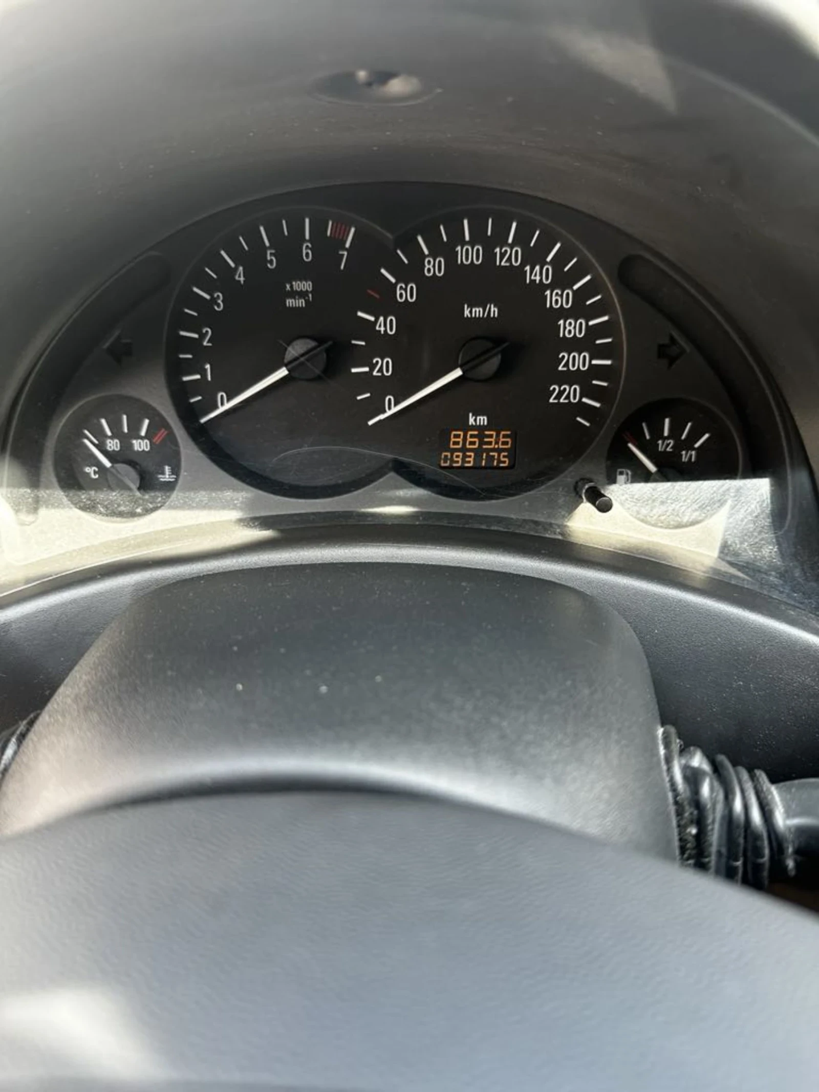 Opel Corsa  - изображение 8