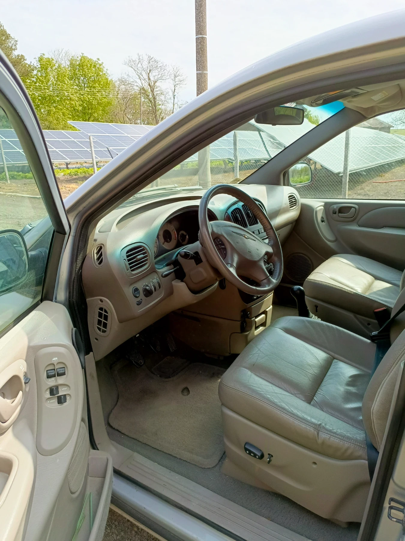 Chrysler Voyager  - изображение 10