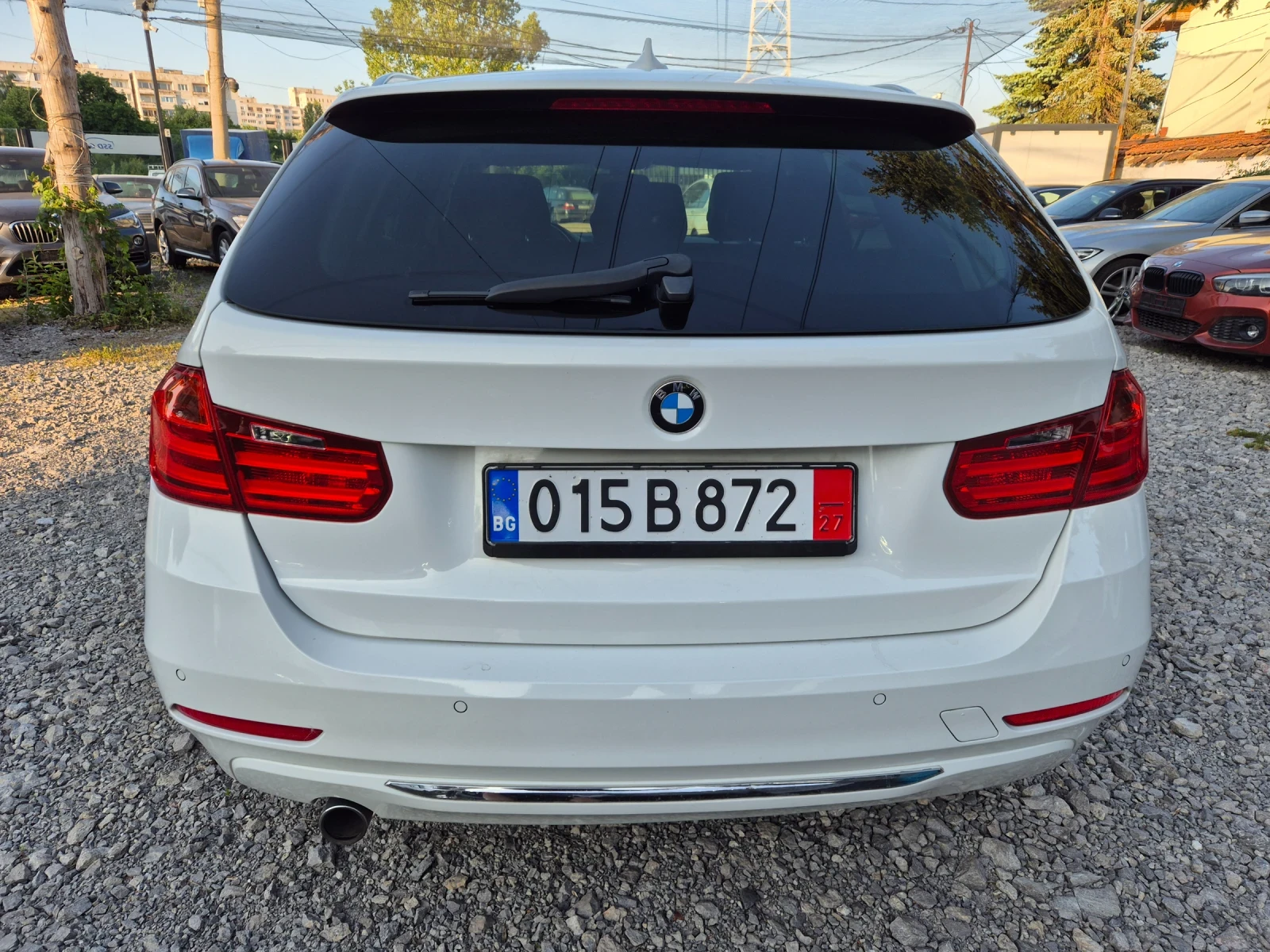 BMW 318 D LUXURY! Ръчка 6 скорости! Панорама! Германия! - изображение 5
