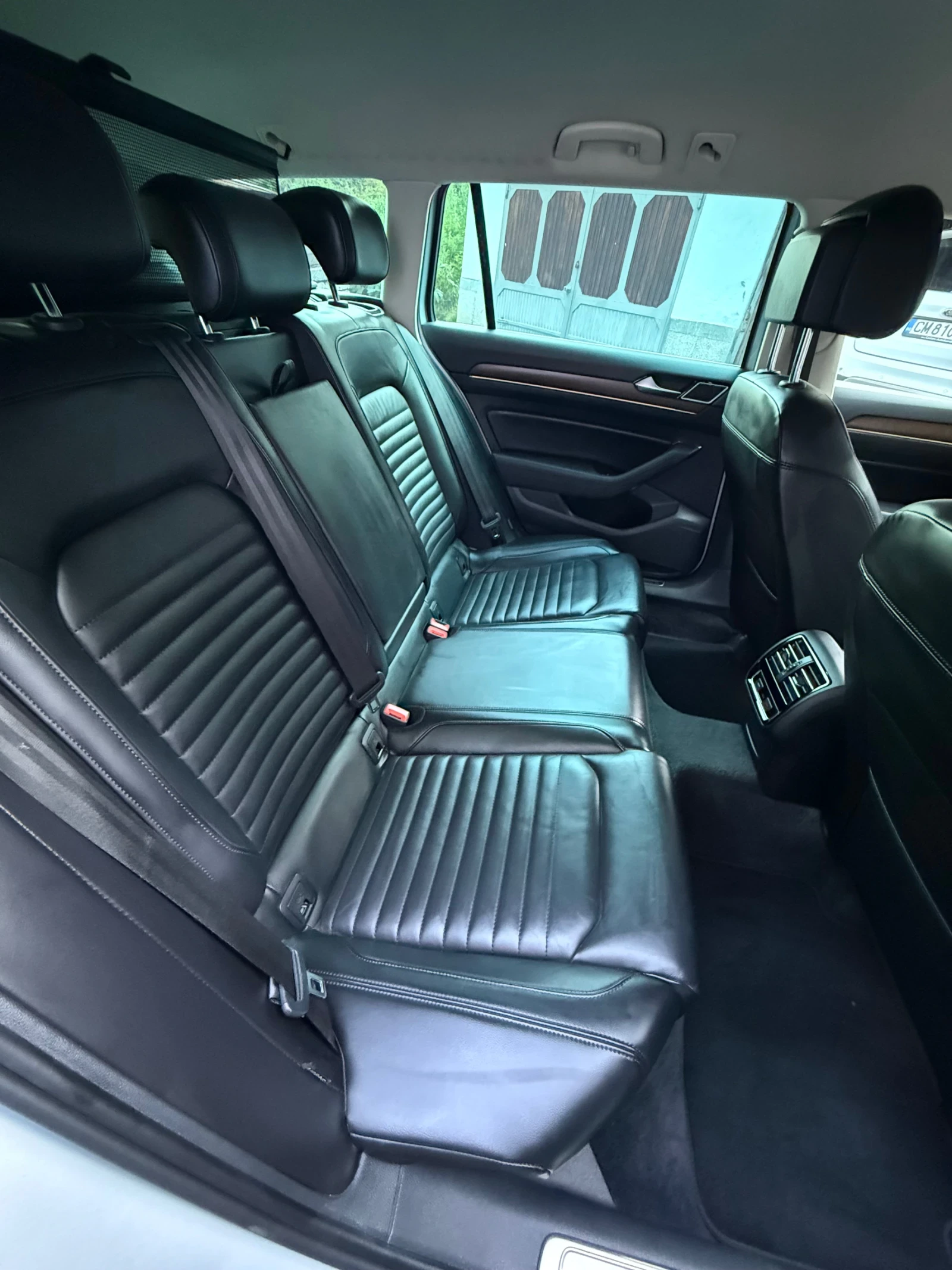 VW Passat 2.0TDI190кс 4х4 Rline DSG6 FULL - изображение 7