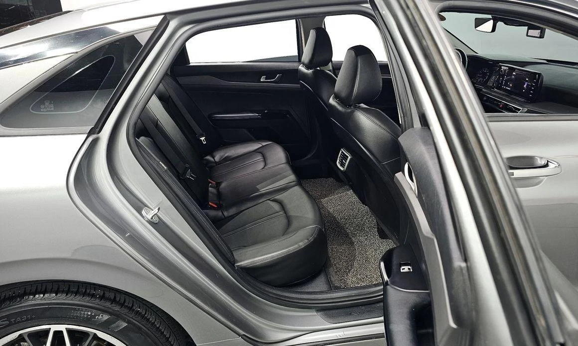 Kia K5 | Mobile.bg   13