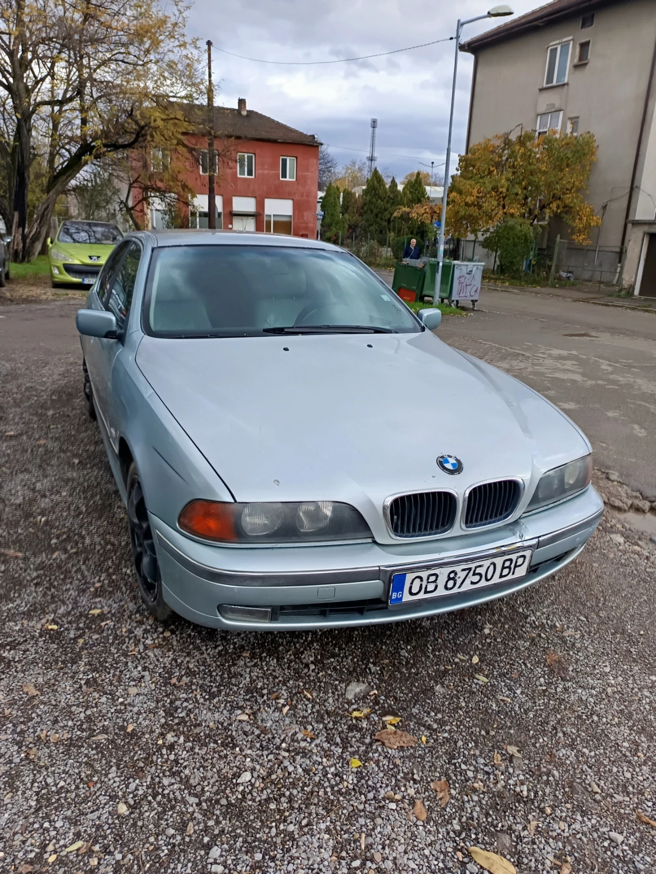 BMW 523  - изображение 10
