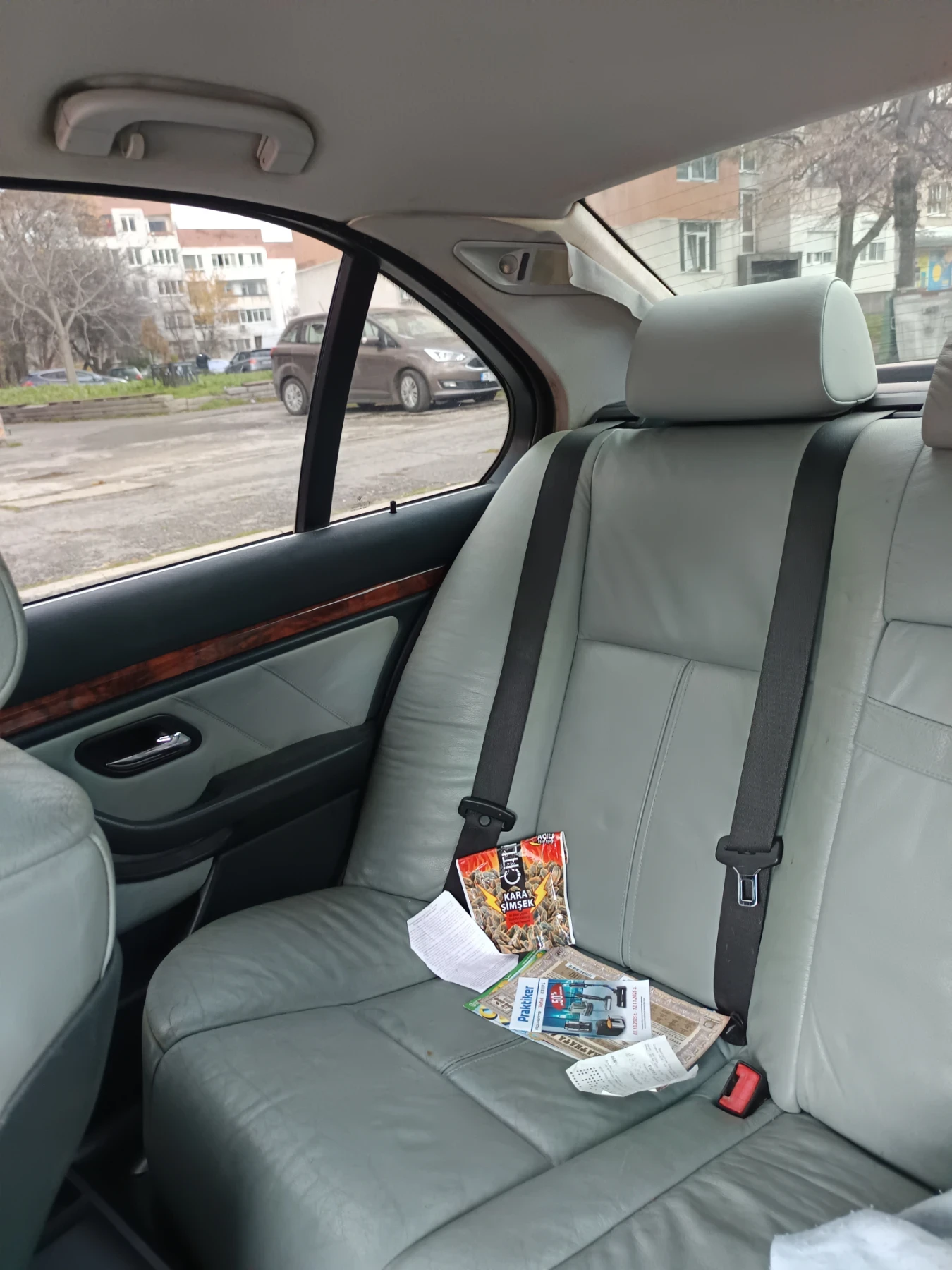 BMW 523  - изображение 5