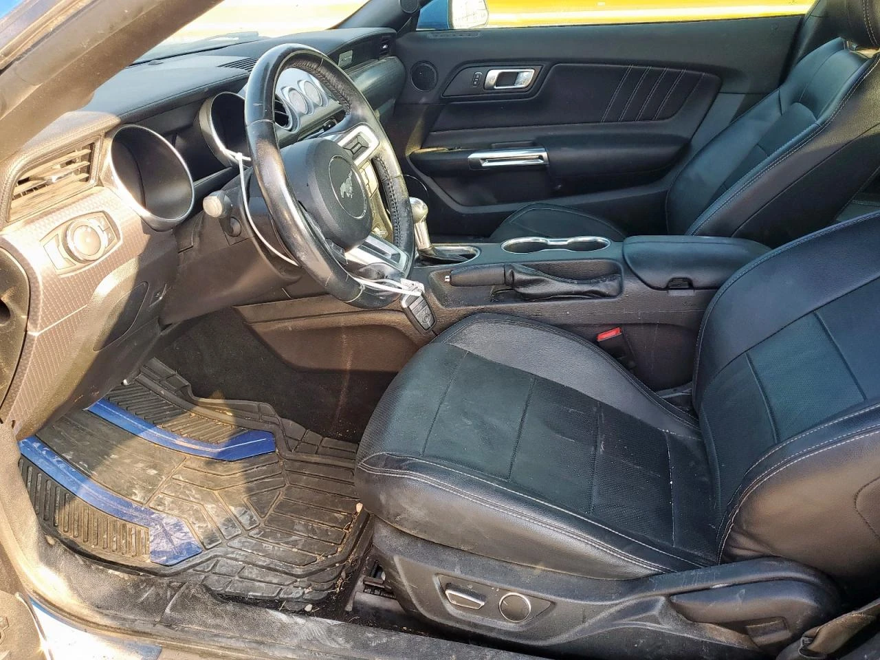 Ford Mustang ECOBOOST - изображение 8