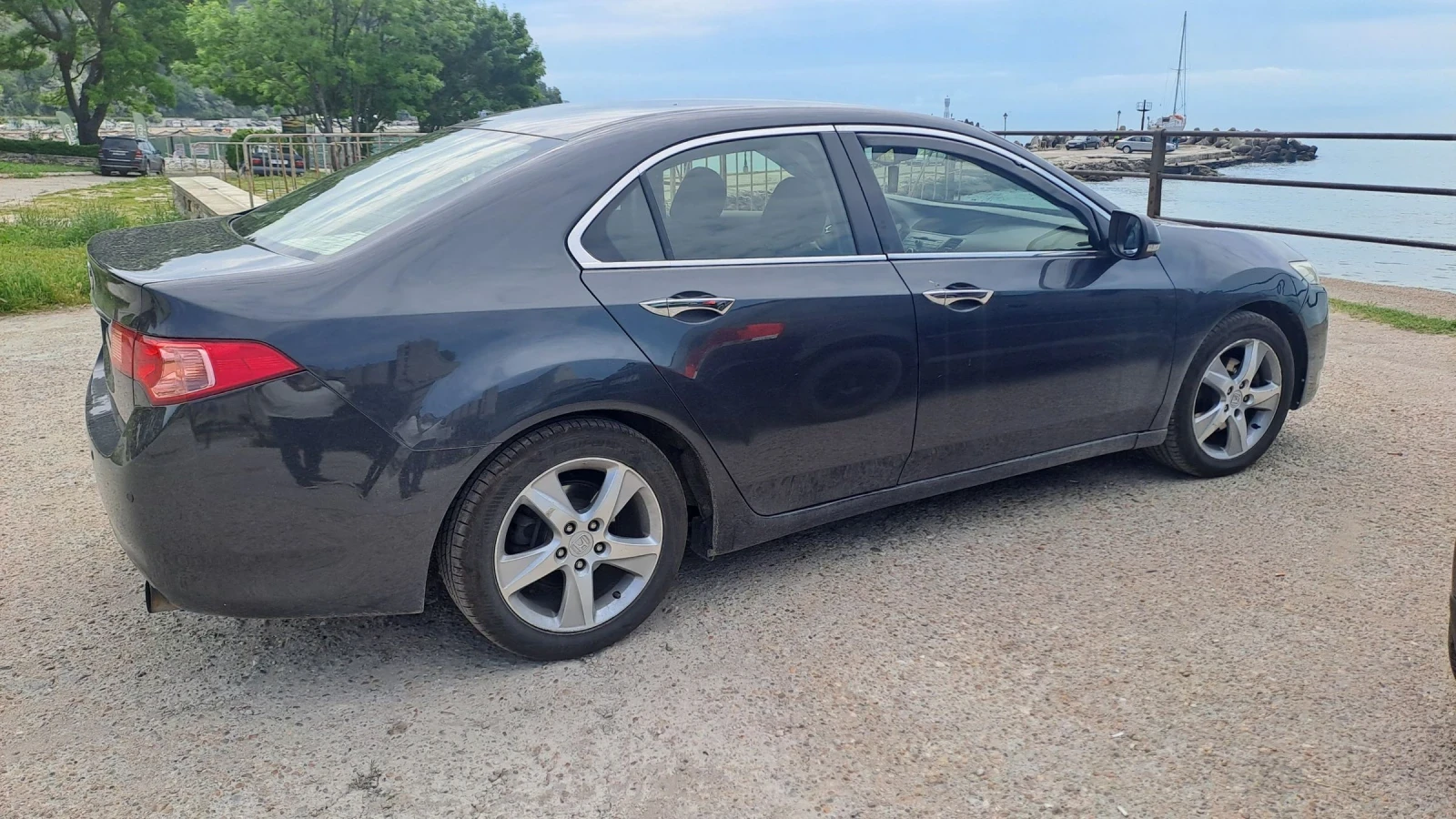 Honda Accord 8 2.0 156 kc(facelift), снимка 8 - Автомобили и джипове - 53528364