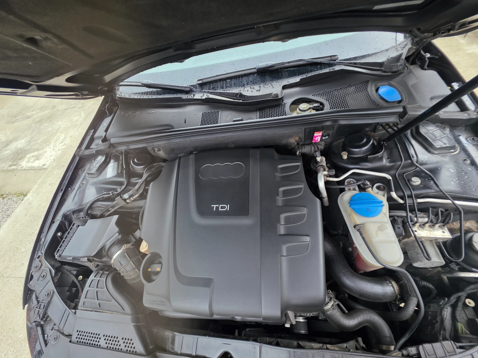 Audi A4 2.0, снимка 5 - Автомобили и джипове - 54359771