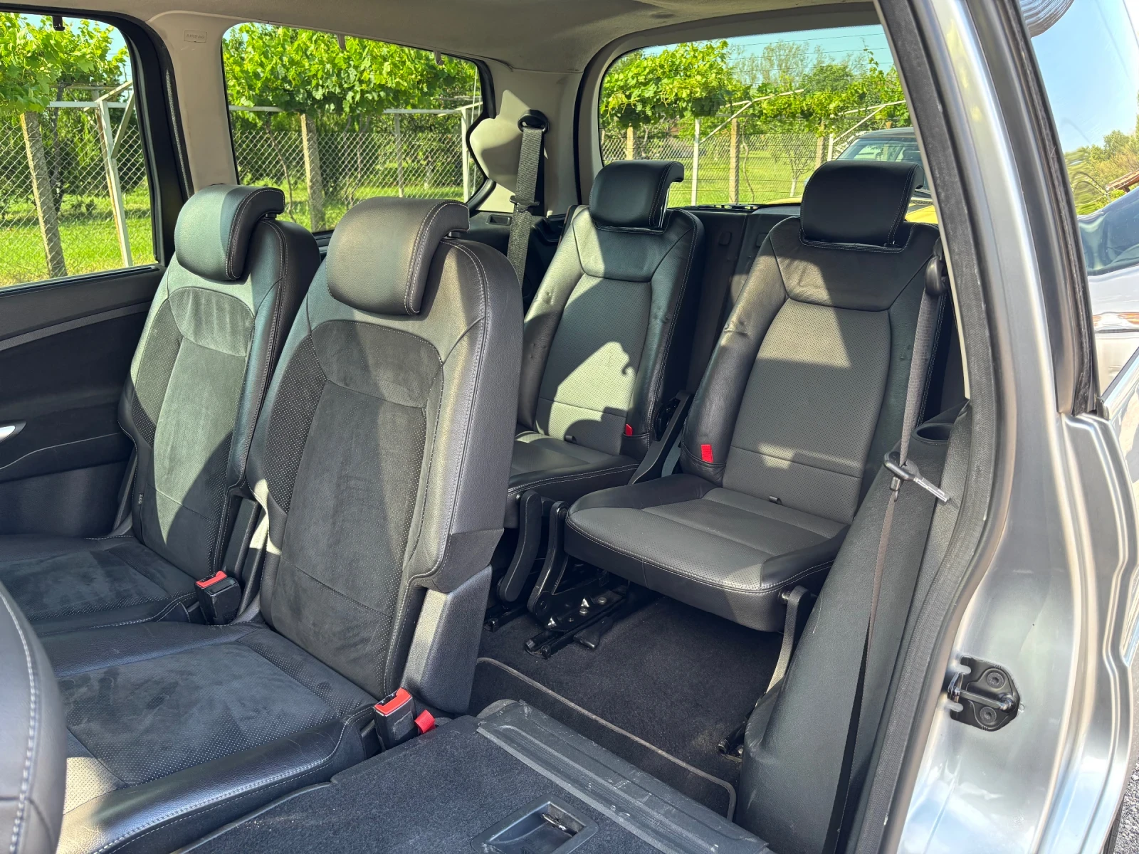 Ford Galaxy Ghia 2.0tdci , снимка 8 - Автомобили и джипове - 54811199