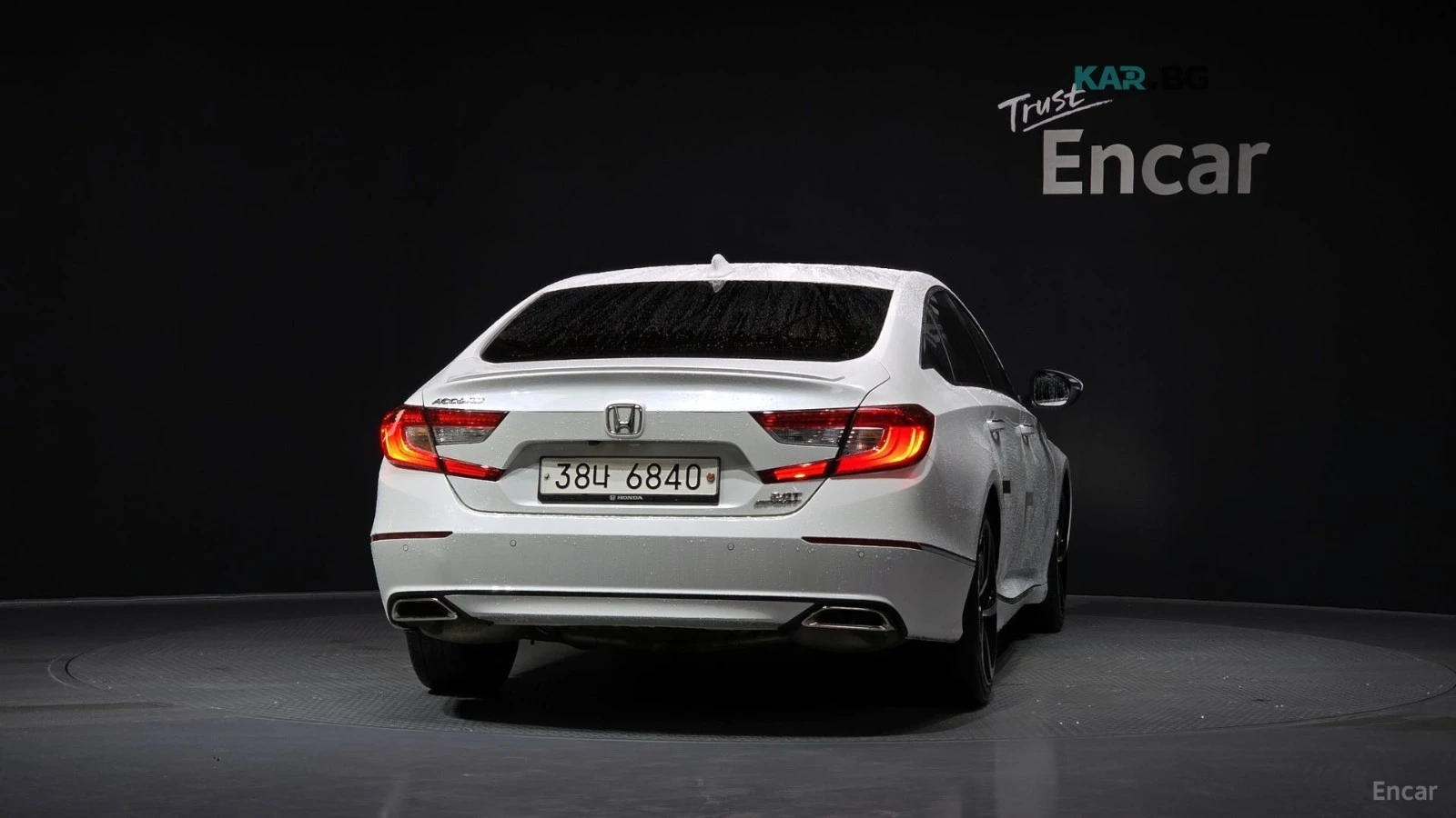 Honda Accord 2.0 Turbo Sport* КОЖА* НАВИ* ПАНО, снимка 4 - Автомобили и джипове - 55398358
