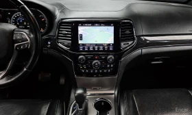 Jeep Grand cherokee 3.6* V6* 8ZF* OVERLAND* ДИСТРОНИК* ОБДУХВАНЕ* КАМЕ | Auto.bg — изображение 11