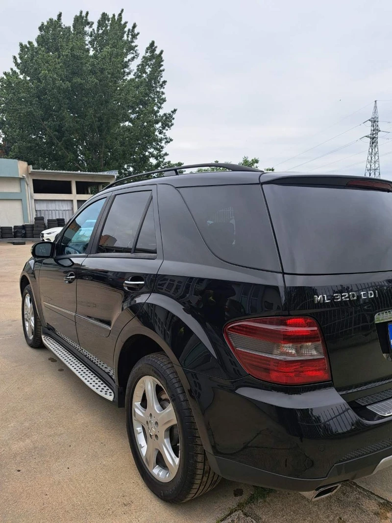 Mercedes-Benz ML 320, снимка 4 - Автомобили и джипове - 47117873