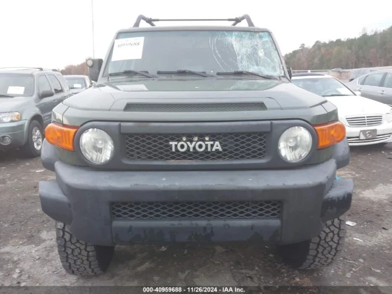 Toyota Fj cruiser, снимка 2 - Автомобили и джипове - 48720432