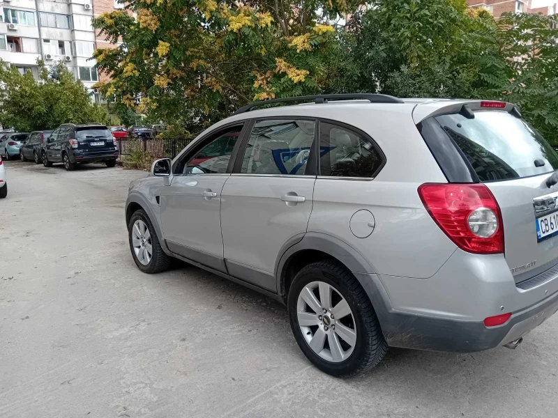 Chevrolet Captiva, снимка 9 - Автомобили и джипове - 48823877