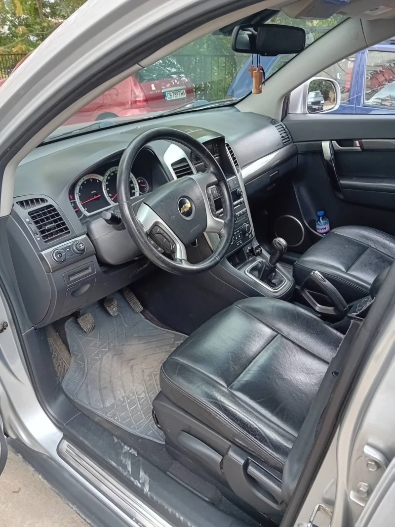 Chevrolet Captiva, снимка 5 - Автомобили и джипове - 48823877